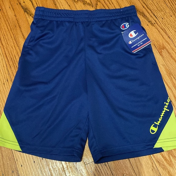 Champion size medium shorts nwt - Picture 2 of 4